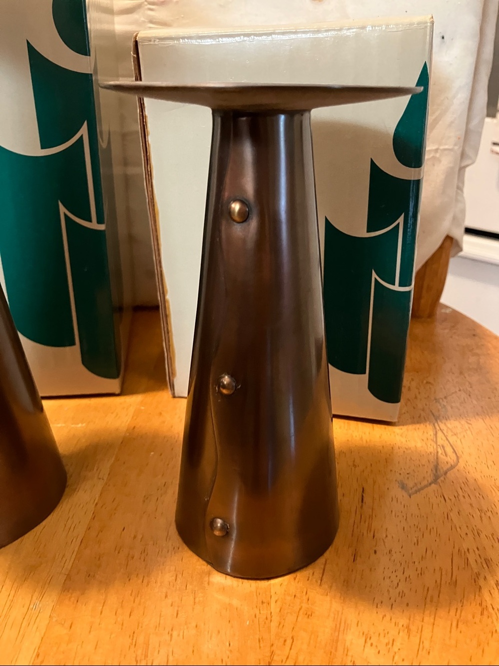 New.  Set of 2. Partylite copper stands for pillar candles with swirl design - Picture 3 of 9